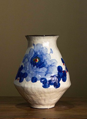 126,058,031景德镇手工花器家居简约高级感（口10cm 高20cm）