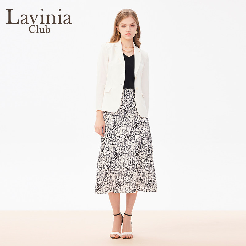 拉维妮娅简约白色经典单排扣时尚西装外套女2025春新款OL通勤西服,淘宝优惠券,粉丝福利购,淘宝优惠卷