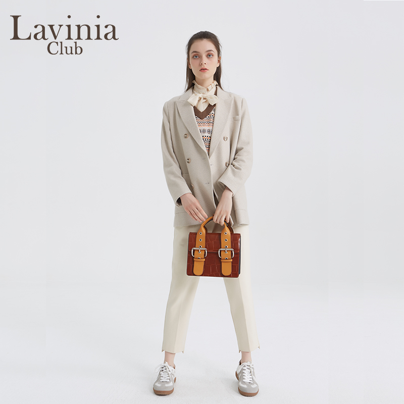 Lavinia Club/拉维妮娅秋冬新款双排扣西服直筒休闲外套P17W100A-图0