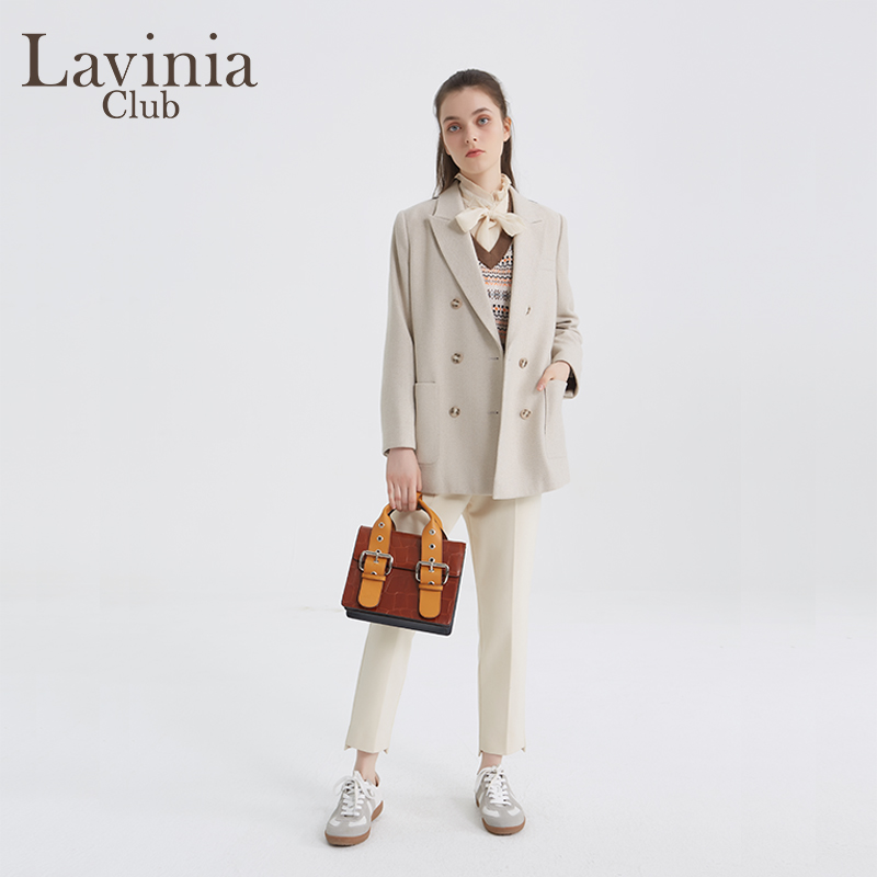 Lavinia Club/拉维妮娅秋冬新款双排扣西服直筒休闲外套P17W100A - 图3