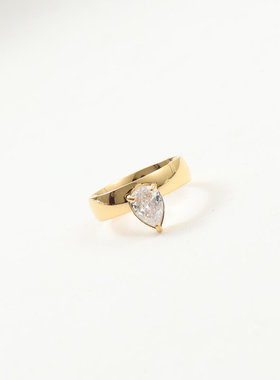 欧美时尚新款圆弧水滴锆石戒指钛钢镀18K金指环女款中指食指百搭