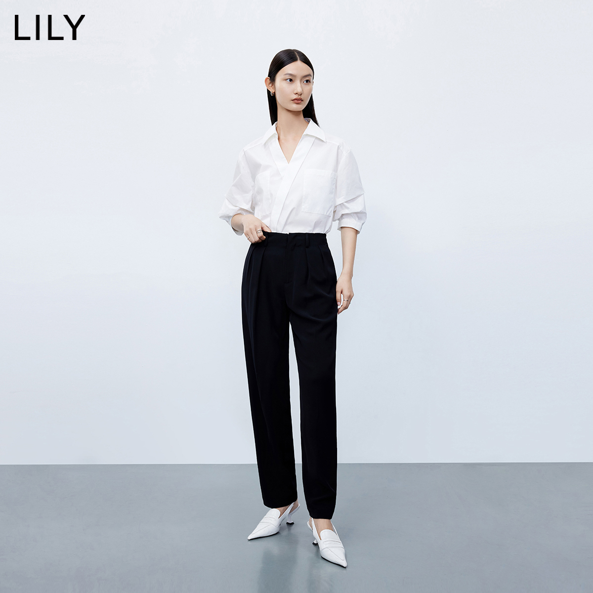 LILY2023秋新款女装别致洋气褶皱气质通勤款纯色五分袖衬衫上衣女