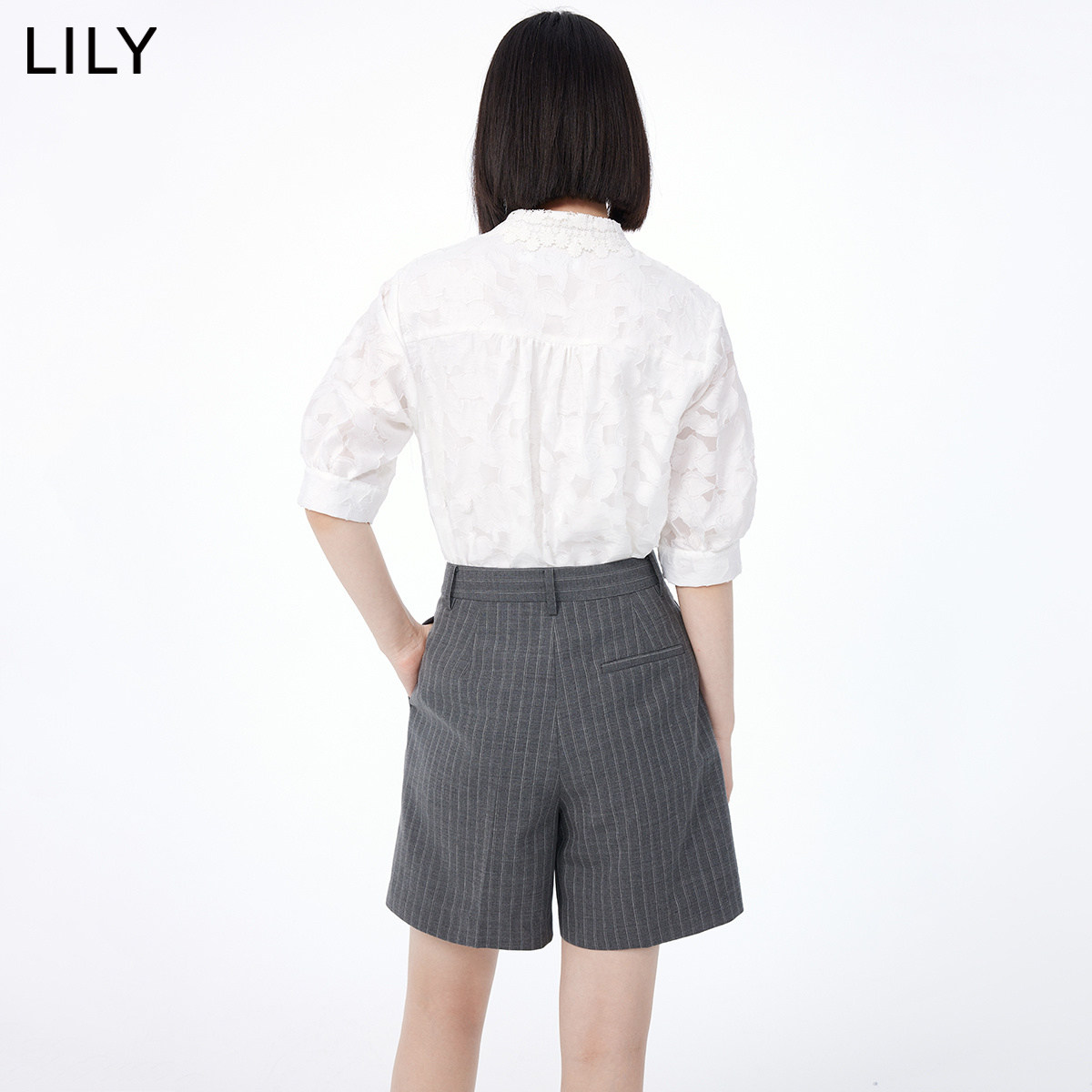 LILY2023秋新款女装别致镂空花卉上衣