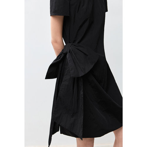 【商场同款】LILY2024秋新款国风芭蕾风设计感可拆卸蝴蝶结小黑裙 - 图3