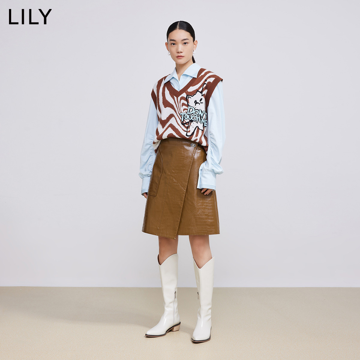 【商场同款】LILY2022春新款女装时尚通勤显瘦修身A字短裙半身裙 - 图0