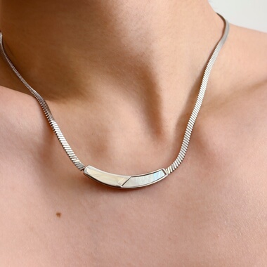 734钛钢白金的贝壳笑脸加粗精工蛇骨项链链百搭通勤不掉色锁骨链