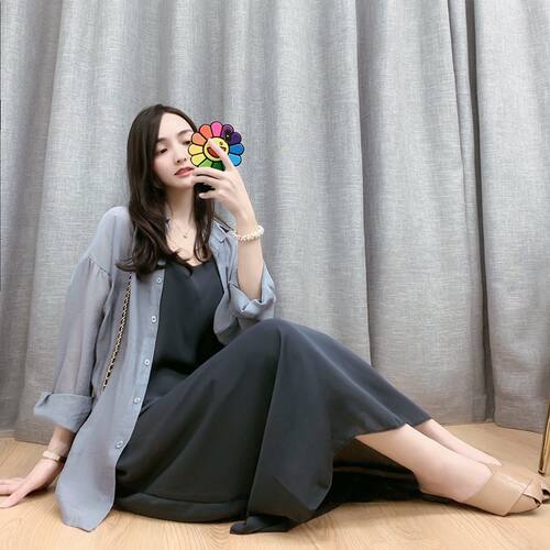2025年夏季女文艺复古简约凉爽垂感蓝灰色雪纺显瘦大码吊带长裙 - 图2