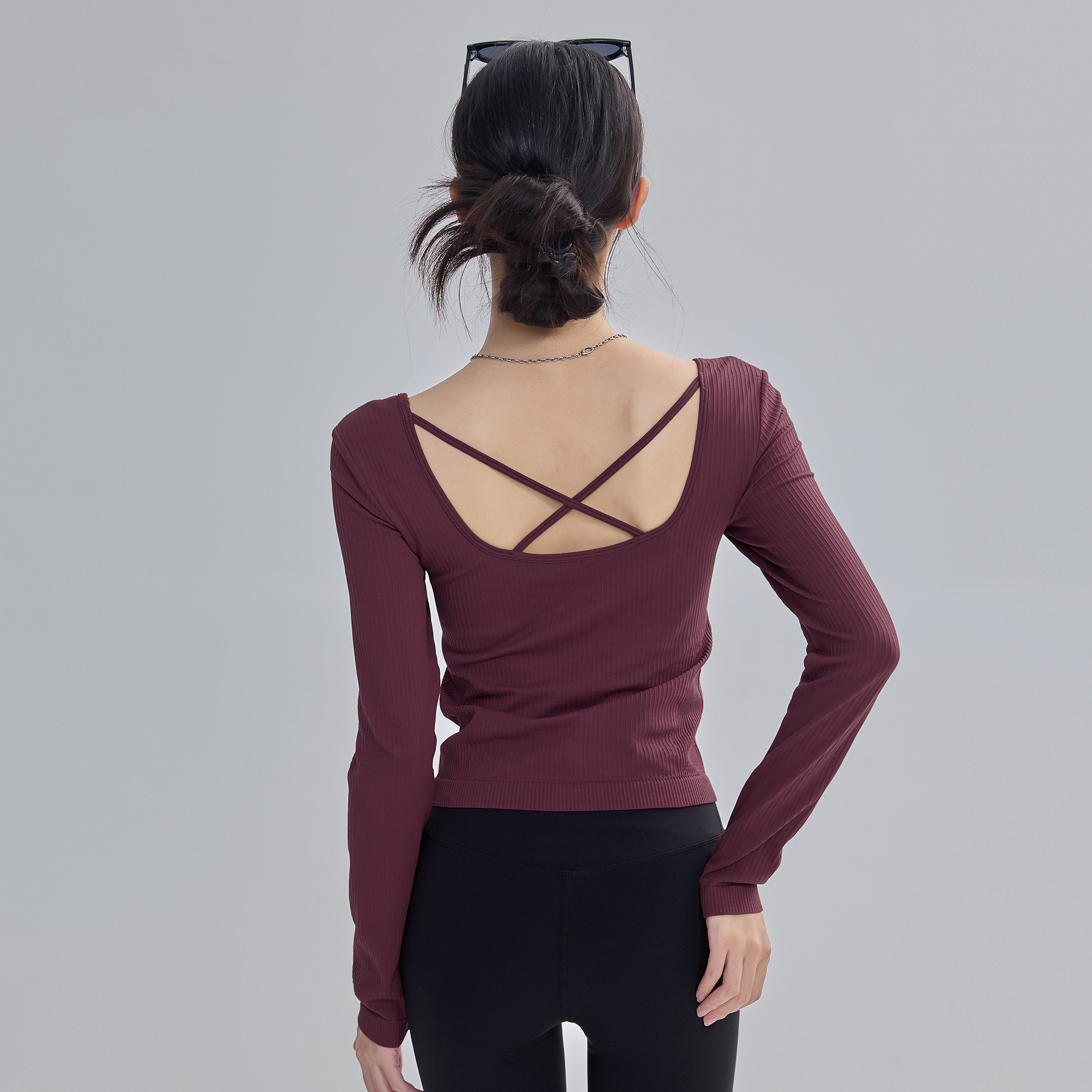 云端贝壳一体式运动上衣秋冬美背瑜伽服长袖女显瘦健身训练T恤新,淘宝优惠券,粉丝福利购,淘宝优惠卷