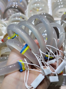 收藏级白月光手镯女天然玛瑙玉髓国风玉镯子高冰透荔枝冻生日礼物