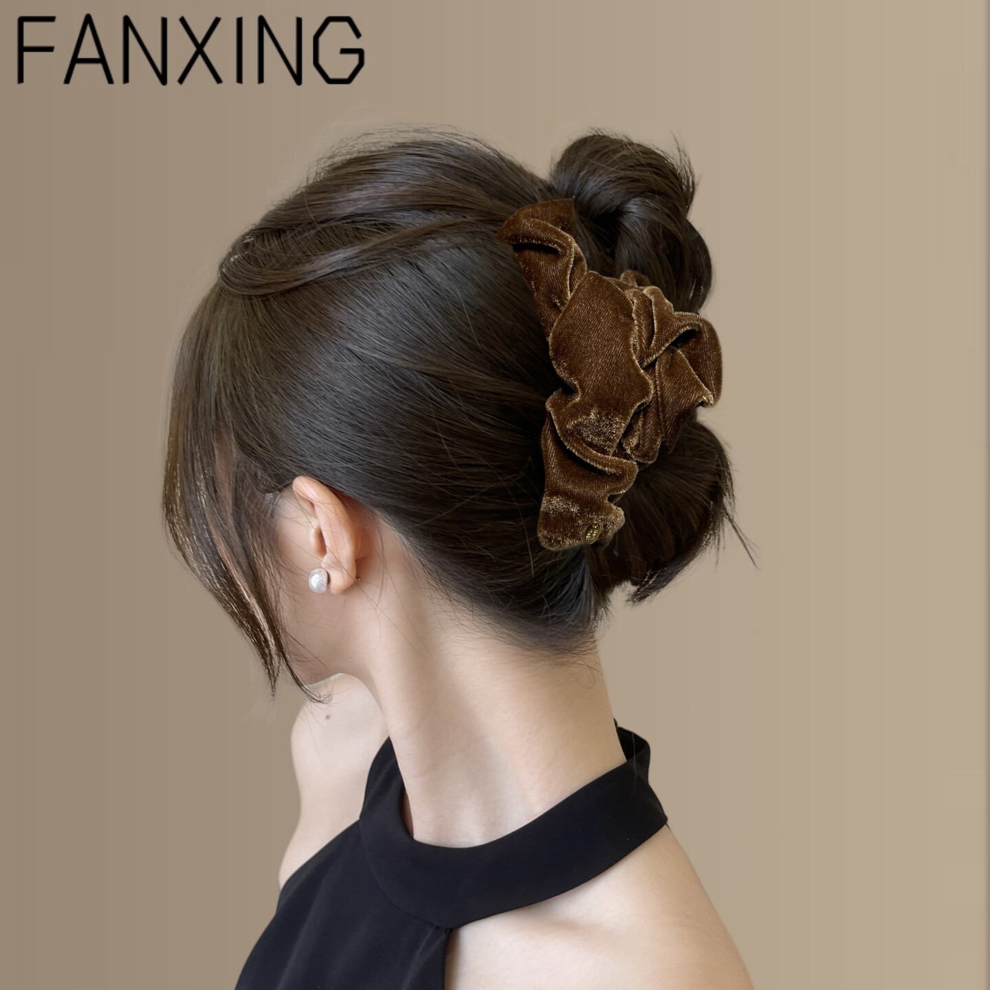 【榛果特调】法式丝绒褶皱抓夹大号后脑勺鲨鱼夹旅行发卡百搭发抓,淘宝优惠券,粉丝福利购,淘宝优惠卷