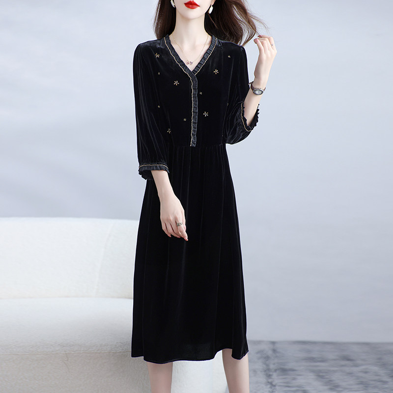 高端真丝丝绒连衣裙女中袖桑蚕丝显瘦妈妈装串珠黑色洋气裙子春秋,淘宝优惠券,粉丝福利购,淘宝优惠卷