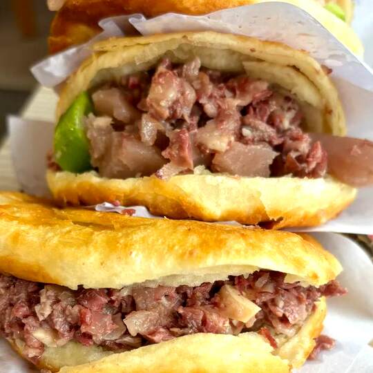 Baoding donkey meat donkey meat roasted old donkey head