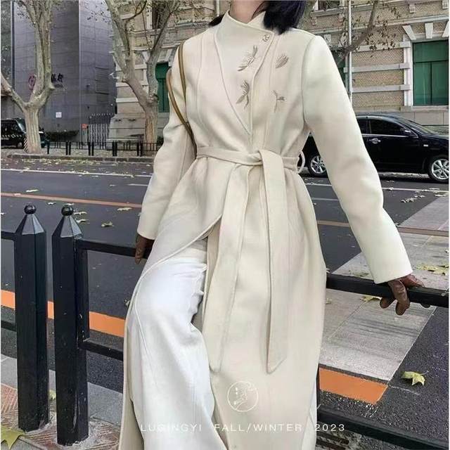 国风立领新中式刺绣双面羊毛大衣女2025秋冬新款长款显瘦毛呢外套