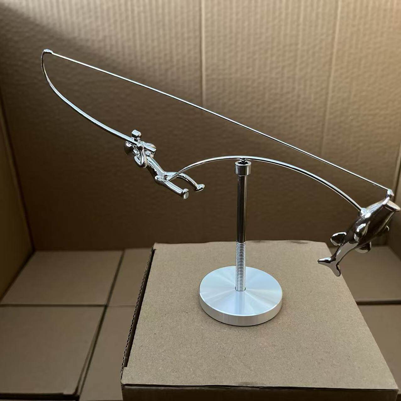 The Fisherman Balancing Sculpture钓鱼雕塑 渔夫平衡雕塑摆件 - 图0