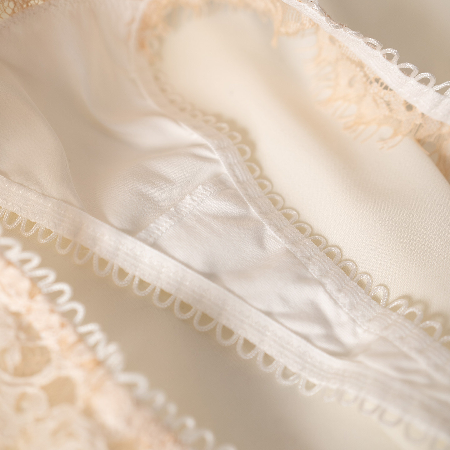 性感睫毛蕾丝丁字裤女无痕内裤法式甜美白T裤色丁布欧美公主花边,淘宝优惠券,粉丝福利购,淘宝优惠卷