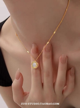 女金色罗马圆环贝壳项链