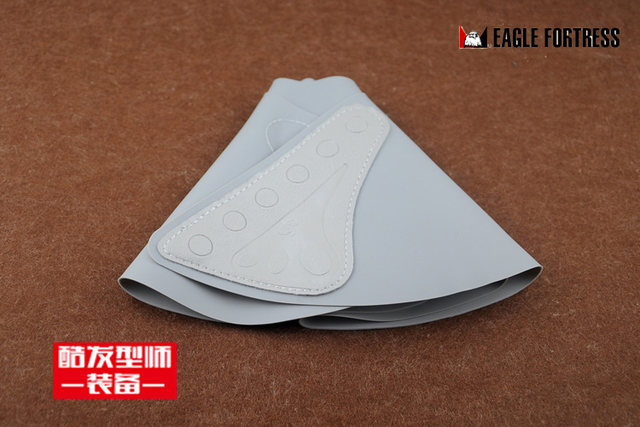 Silicone magnet buckle to stick shawl hair cutting scarf neck scarf anti-shattering head mat hair non-stick hair cutting special