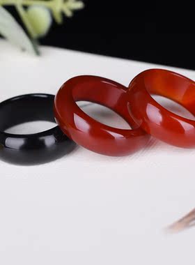 玛瑙戒指宽版红白黄黑色玉髓戒圈
