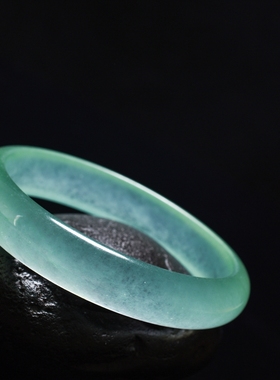 少女手镯玉镯子正圆宽版石英岩玉