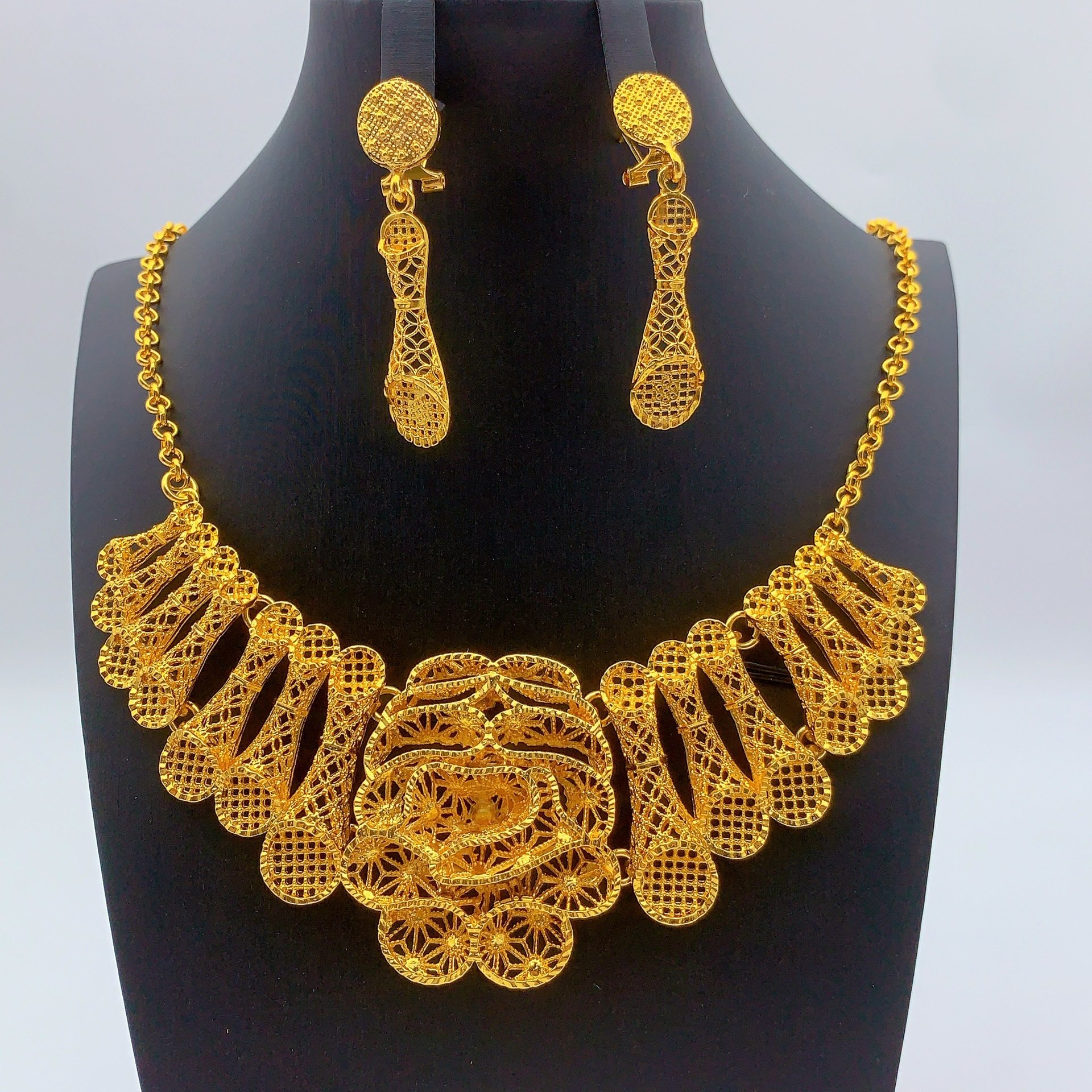 中东轻奢镀金爱心首饰宴会婚礼项链耳环饰品婚庆饰品非洲女两件套,淘宝优惠券,粉丝福利购,淘宝优惠卷