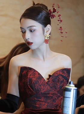 新中式新娘耳环红色喜字双囍耳钉结婚礼服敬酒服旗袍耳饰跟妆饰品