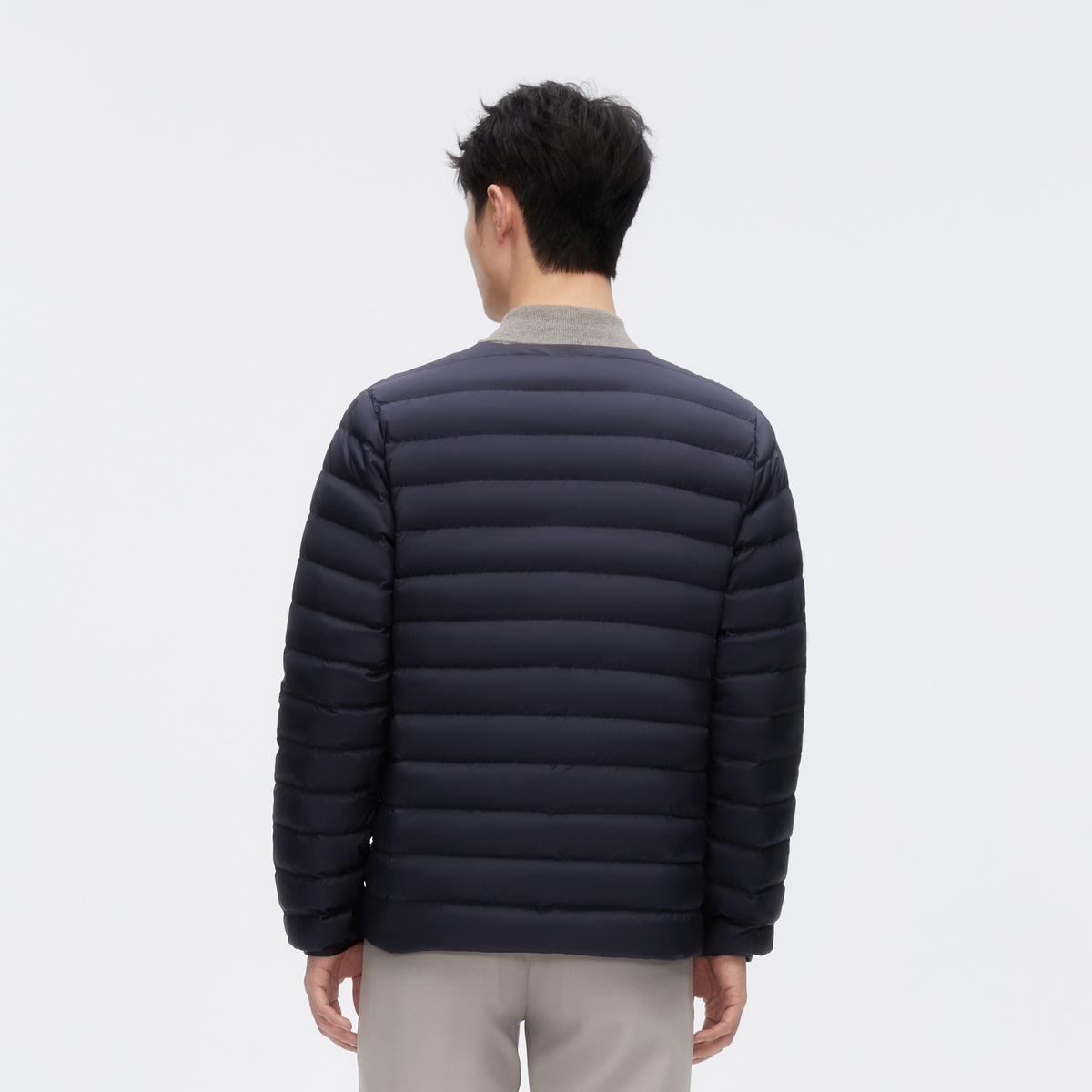波司登2024秋季男短款居家羽绒羽绒服B40130003