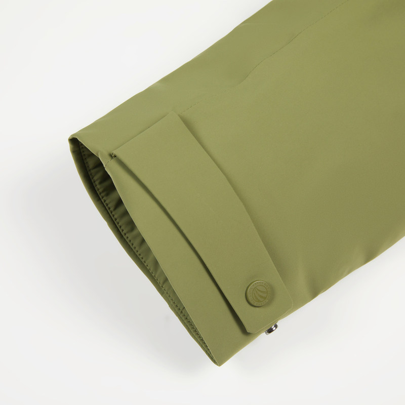 波司登男款舒适户外鹅绒立体剪裁防水透气专业羽绒服