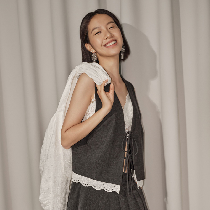 佐料原创设计时尚简约V领系带花边拼接深灰马夹上衣女装ZDC3M204 - 图0