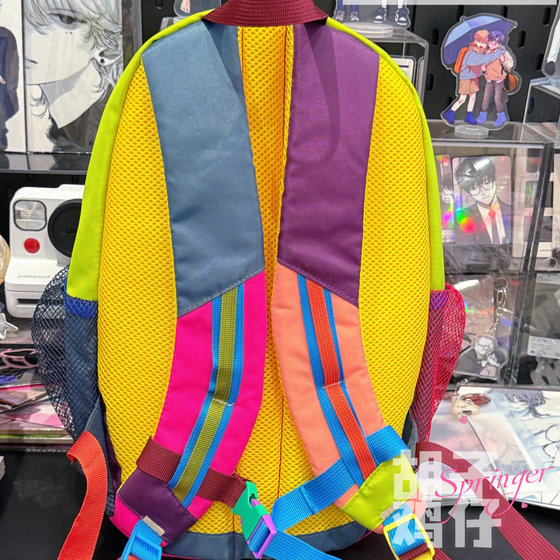 A girly outdoor style backpack full of energy