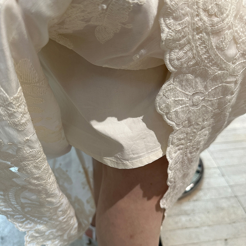十三行女装新款法式白色蕾丝连衣裙女夏高级感钓系约会裙公主长裙 - 图3