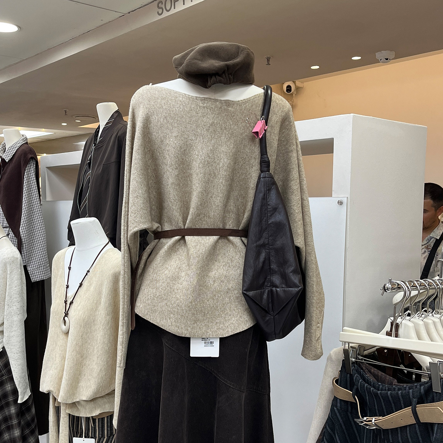 SOFT PUFF韩版十三行女装2025秋装新款蝙蝠袖一字领宽松针织衫女