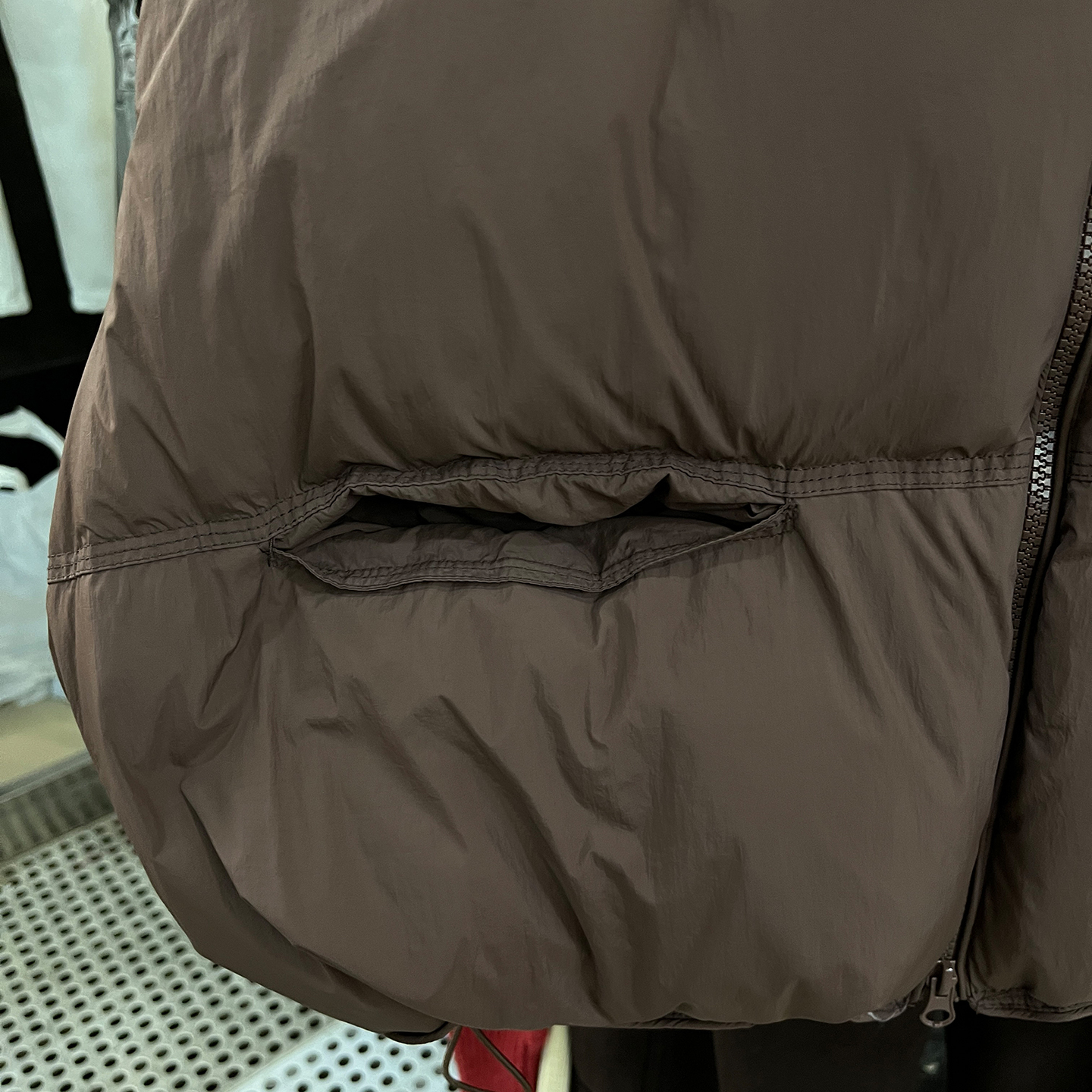 YUNOOES韩国东大门女装新款2025秋冬短款面包服羽绒马甲外套背心 - 图2