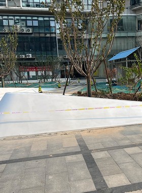 不锈钢艺当坐凳雕塑异形景观树