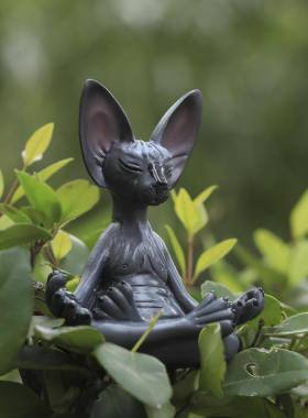 外星人新品不听不看不说冥想摆件品树脂田园庭院装饰品