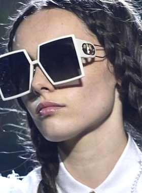 跨境镂空镜腿太阳镜大框2020新款欧美潮流方形复古墨镜女士ins