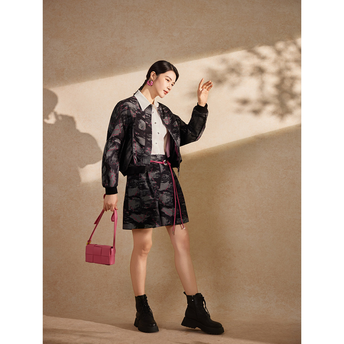 【墨烬绯痕】粉蓝衣橱2026春新款新国风中式休闲感棒球服女短外套,淘宝优惠券,粉丝福利购,淘宝优惠卷