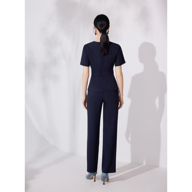 Pink and Blue Wardrobe 2026 Summer Clothes New Classic Fashion Contrast Color Commuting V-Neck Tops and Pants Suits