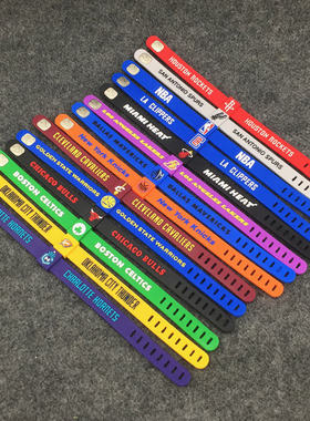 可调节大小纪念篮球手环骑勇士热火箭湖人公牛硅胶可调节腕带饰品