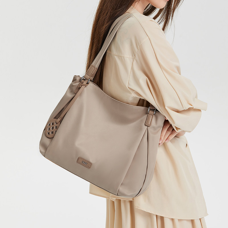 莱夫玲珑托特包2026新款大容量单肩包女妈咪包牛津帆布百搭手提包,淘宝优惠券,粉丝福利购,淘宝优惠卷