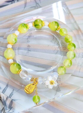 今日份小确幸浅绿飘花玛瑙浅绿飘花玛瑙、贝壳、琉璃10m手串新款