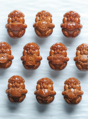 橄榄核招财吞金兽手串