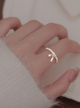 足银圆珠小鱼弹力绳戒指女