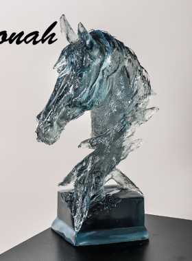 极光蓝“龙马精神”水晶质感摆件