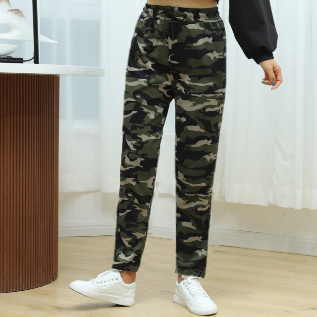 ກາງເກງ camouflage ວ່າງ