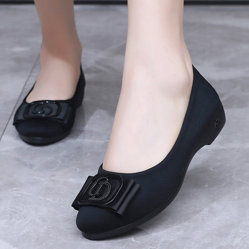 老北京布鞋女鞋黑色酒店工作鞋不累脚软底防滑时尚单鞋浅口上班鞋 - 图2