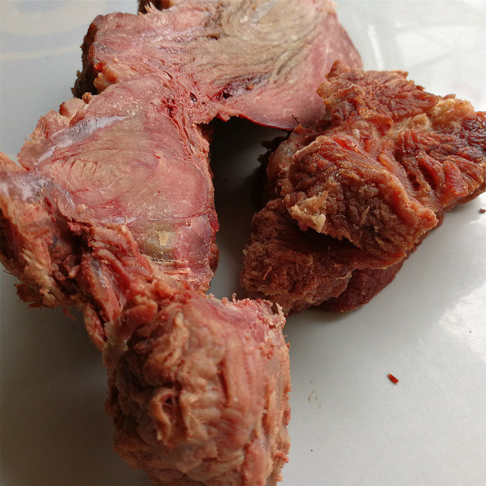 连云港水煮特色美食新鲜牛肉牛颈肉每天冰鲜现发正宗原味全熟牛肉