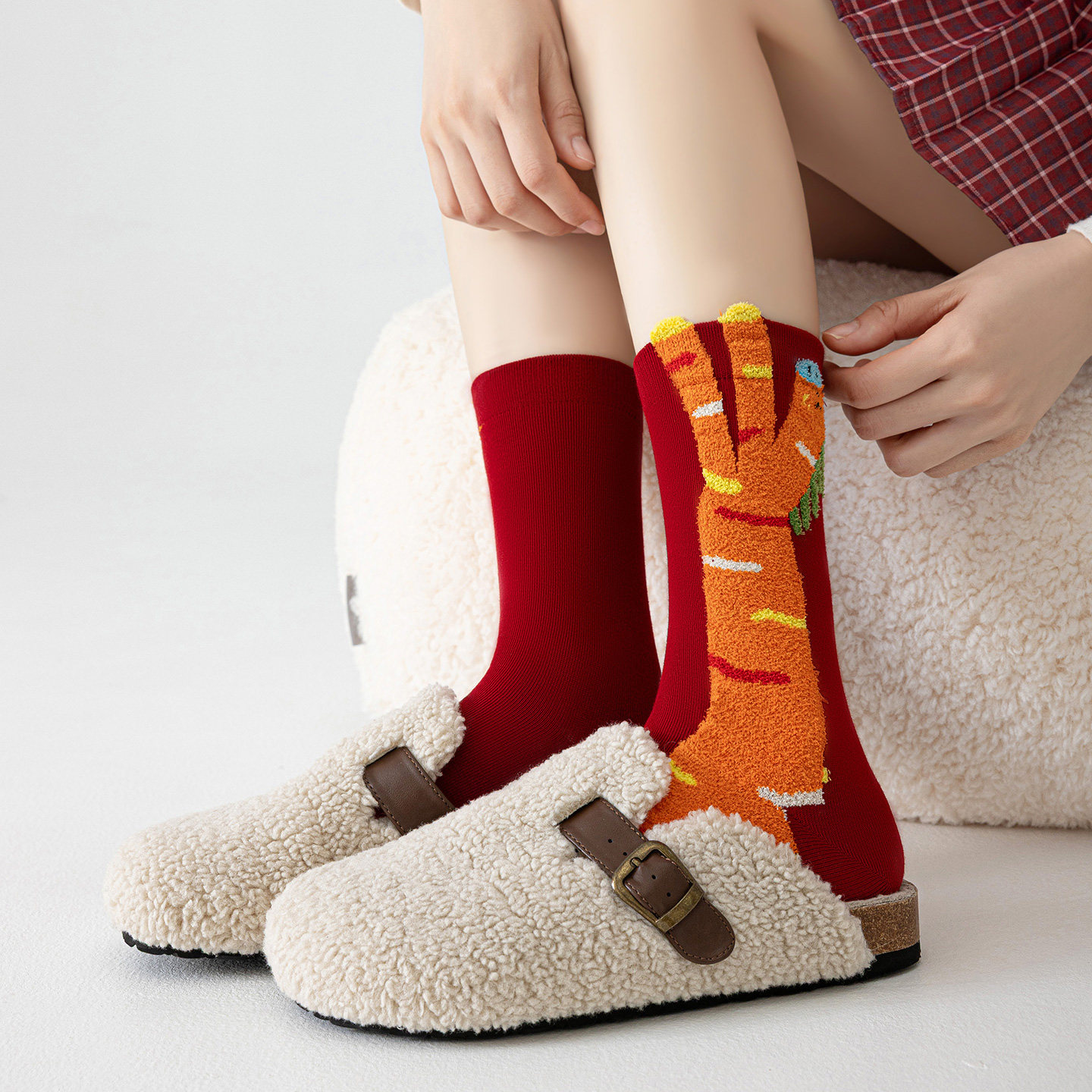 会起球的袜子 新年红色女士中筒袜 2026年马年喜庆本命年卡通棉袜,淘宝优惠券,粉丝福利购,淘宝优惠卷