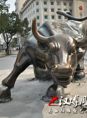 商业街西班牙雕像玻璃钢仿真动物
