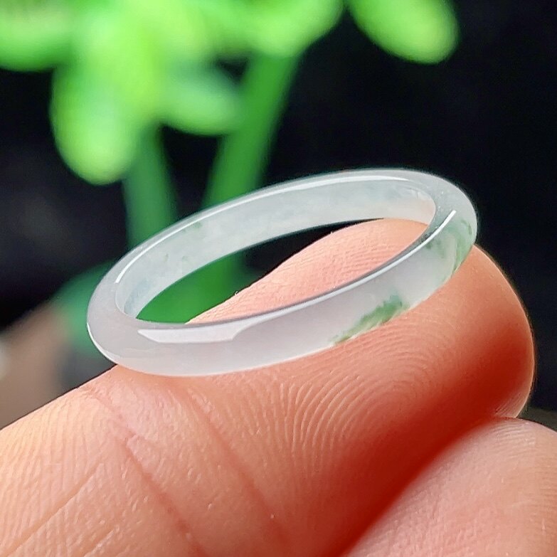 No. 17 genuine natural jadeite ring A goods jade thin edge green color exquisite ring ring couple ring