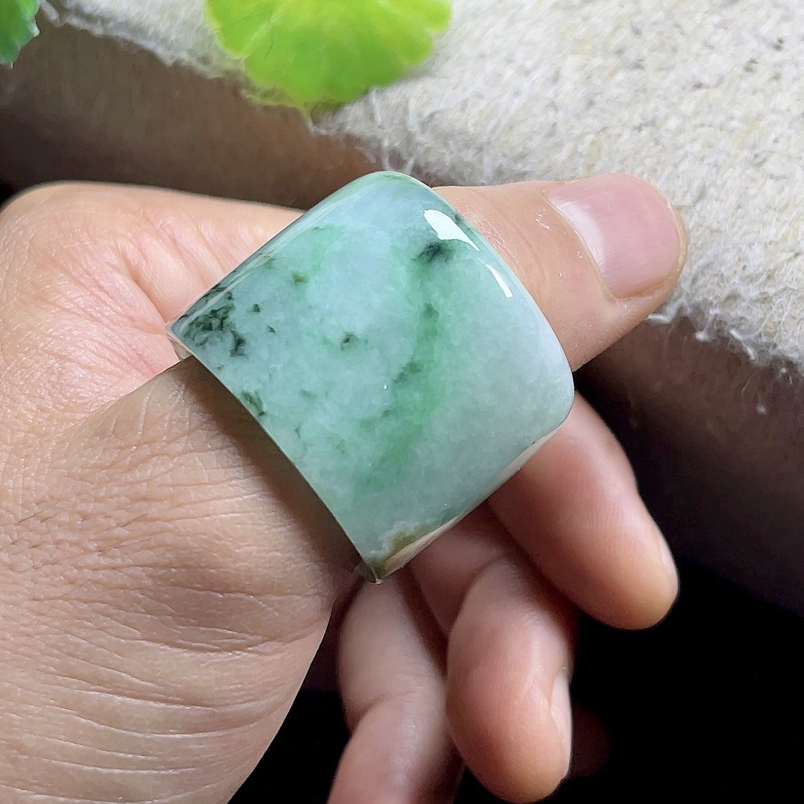 23mm翡翠扳指男玉扳指玉指环 缅甸花青料天然A货长筒宽边阳绿飘花 - 图0